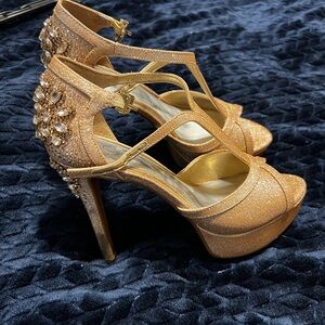 Gianni Bini Glittering Gold Heels